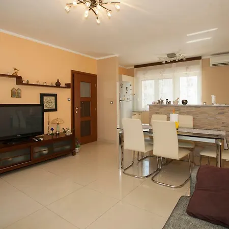 Апартаменти Dolores *